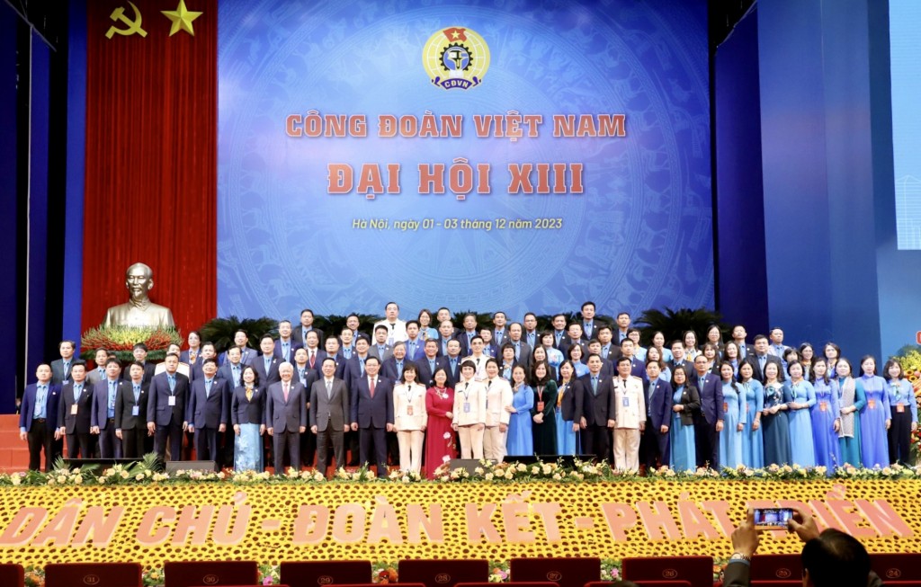 TRỰC TUYẾN HÌNH ẢNH: Toàn cảnh phiên khai mạc trọng thể Đại hội XIII Công đoàn Việt Nam