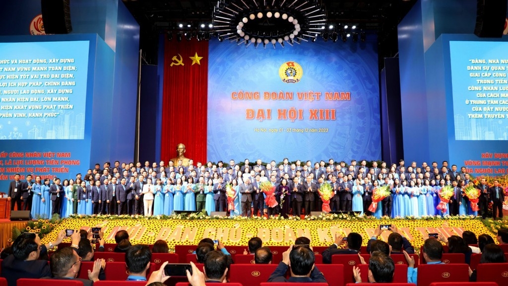 Đại hội XIII Công đoàn Việt Nam: "Đổi mới - Dân chủ - Đoàn kết - Phát triển"