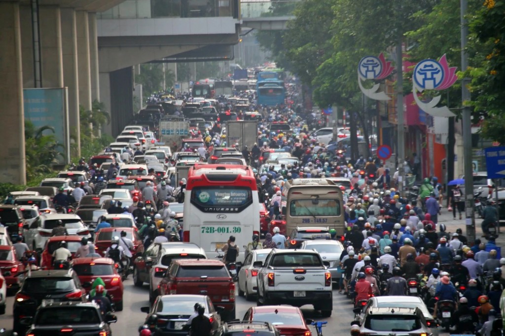 Nhiều bất cập trong tổ chức giao thông ở Thủ đô Hà Nội