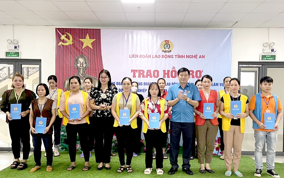 Nghệ An: Công nhân lao động mong đợi thưởng Tết