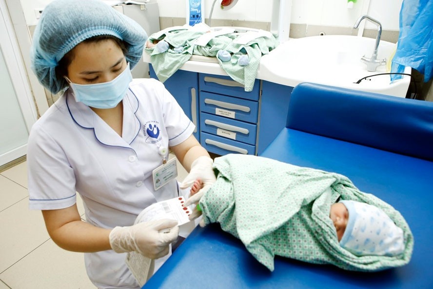 Tỉ lệ sàng lọc sơ sinh toàn Hà Nội đạt 90%