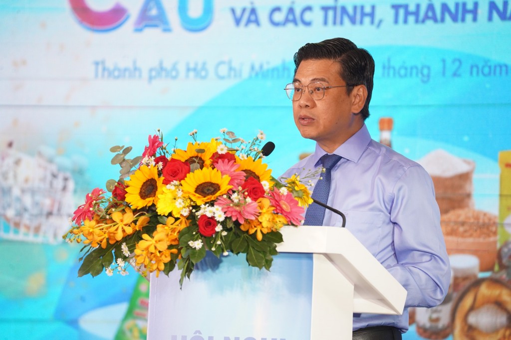 Phó Chủ tịch UBND TP.HCM Nguyễn Văn Dũng phát biểu tại chương trình.