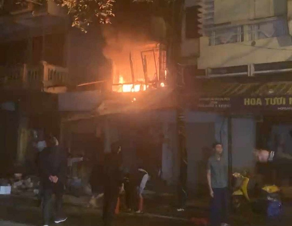 Bốn người tử vong trong vụ cháy nhà tại phố Hàng Lược