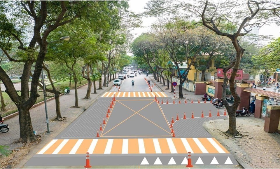 Thí điểm điều chỉnh giao thông khu vực cổng Cụm trường học Sài Sơn