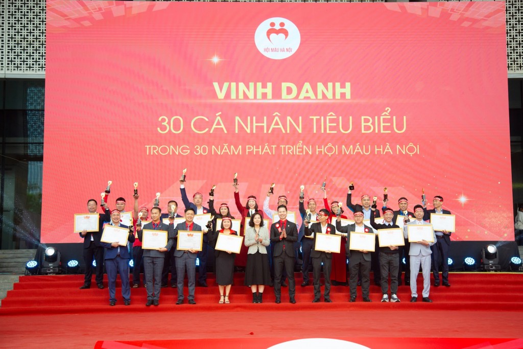 Hành trình 30 năm lan toả tinh thần nhân ái, kết nối dòng máu Việt