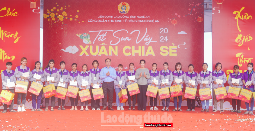Công đoàn KKT Đông Nam Nghệ An tổ chức “Tết Sum vầy” cho hơn 1.500 người lao động