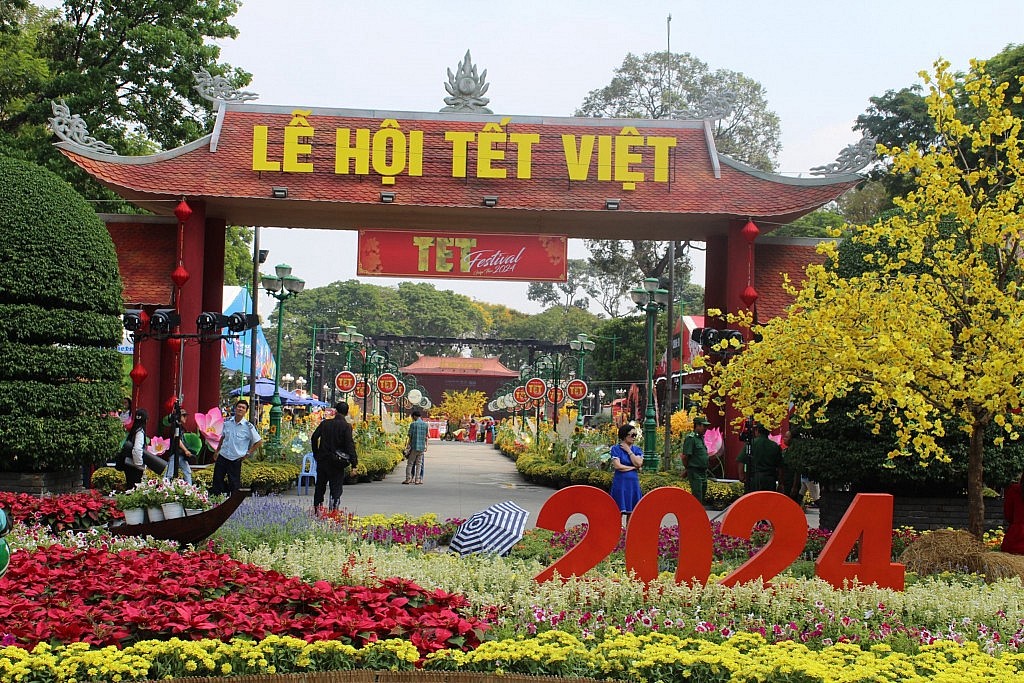TP.HCM: Gần 90.000 lượt du khách trải nghiệm lễ hội Tết Việt 2024