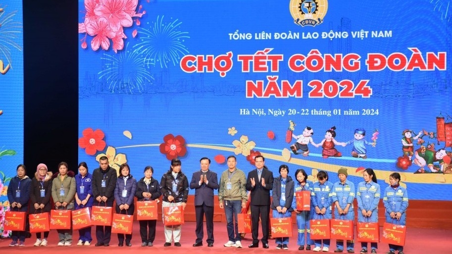 Gần 7,5 triệu lượt đoàn viên, người lao động được thụ hưởng các hoạt động chăm lo Tết của Công đoàn