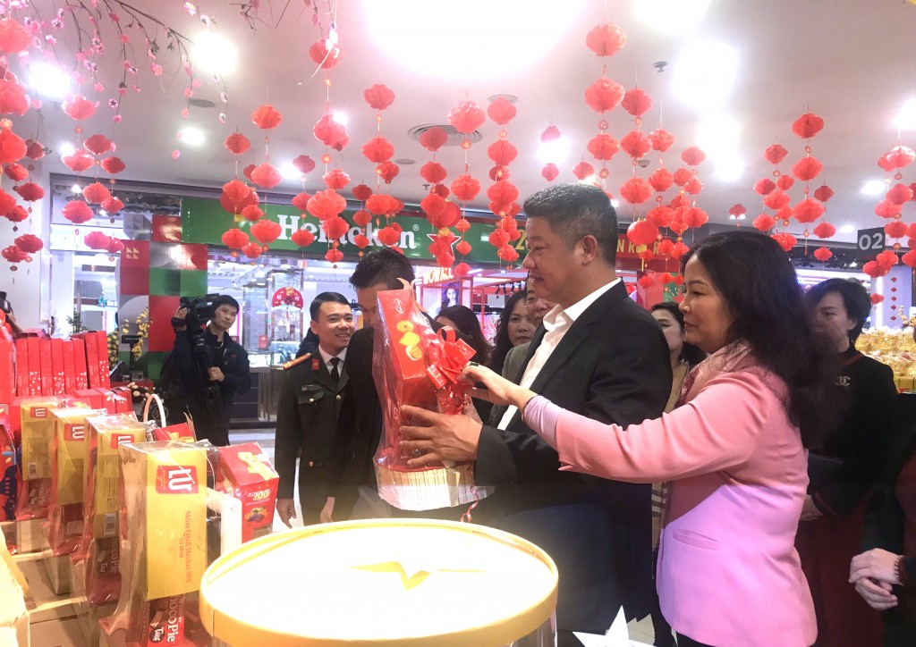 Hà Nội: Kiểm tra công tác triển khai phục vụ Tết Nguyên đán 2024 tại siêu thị