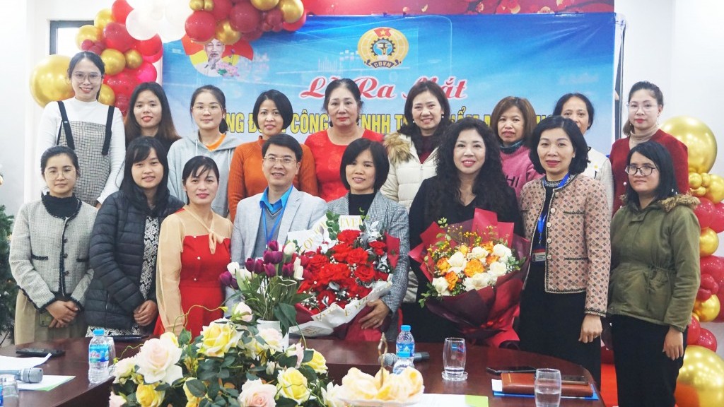 LĐLĐ quận Long Biên: Ra mắt Công đoàn Công ty TNHH Thực phẩm Minh Thoa