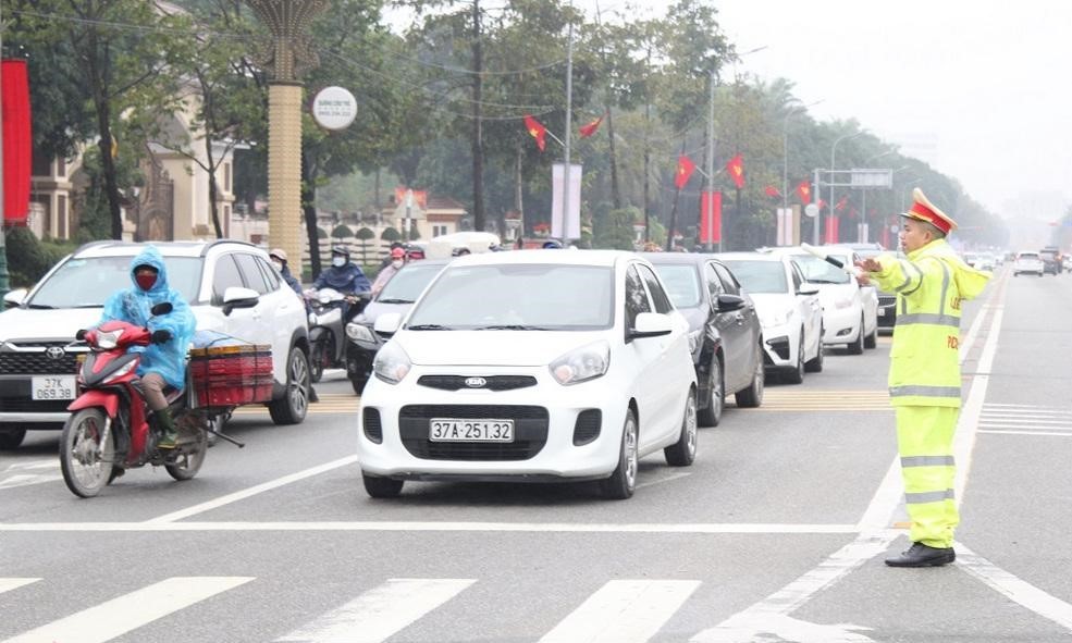 Nghệ An đứng thứ 3 cả nước về mua xe ô tô
