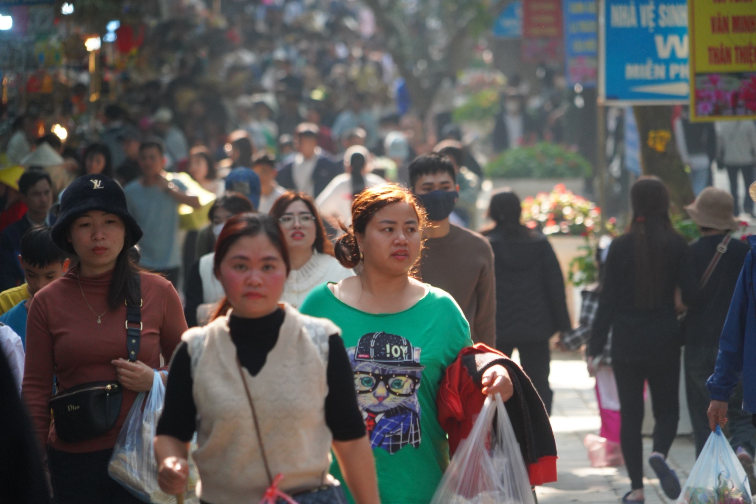 Gần 103 nghìn lượt khách quốc tế đến Hà Nội dịp Tết Nguyên đán 2024