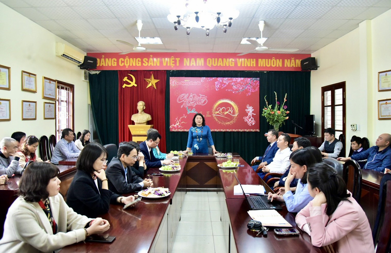 Lãnh đạo LĐLĐ thành phố Hà Nội thăm, chúc Tết tập thể Báo Lao động Thủ đô