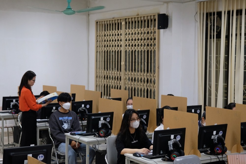 Nghẽn mạng đăng ký dự thi kỳ thi đánh giá năng lực: Đại học Quốc gia Hà Nội nói gì?