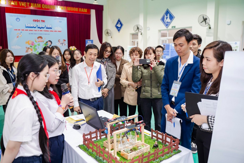 42 đội tham dự Cuộc thi Sáng tạo trẻ quận Ba Đình năm học 2023 - 2024