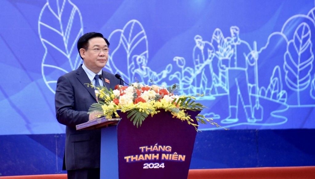 Chủ tịch Quốc hội dự Lễ phát động Tết trồng cây và khởi động Tháng Thanh niên tại Nghệ An