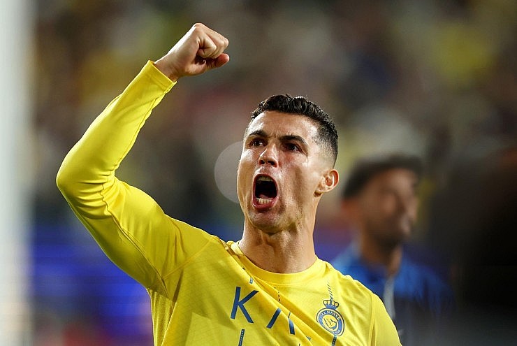 Ronaldo ghi bàn trên chấm phạt đền, Al Nassr thắng kịch tính