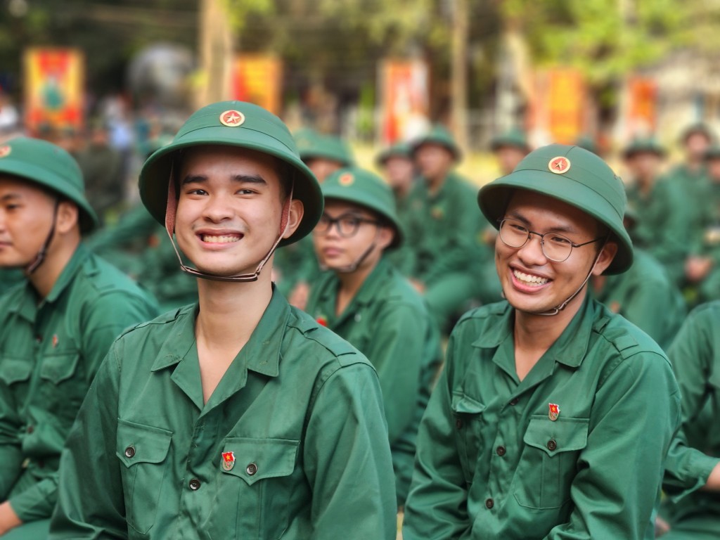 Thành phố Hồ Chí Minh: Gần 5.000 tân binh tự hào lên đường nhập ngũ