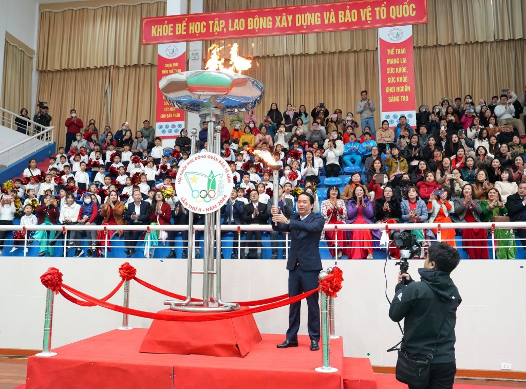 Hơn 2.000 vận động viên tham gia Hội khỏe Phù Đổng quận Bắc Từ Liêm