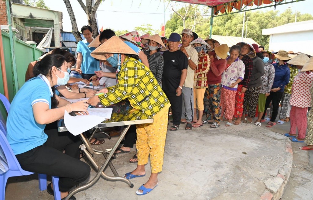 TP.HCM: Khám sức khỏe và phát thuốc miễn phí cho người dân xã đảo Thạnh An