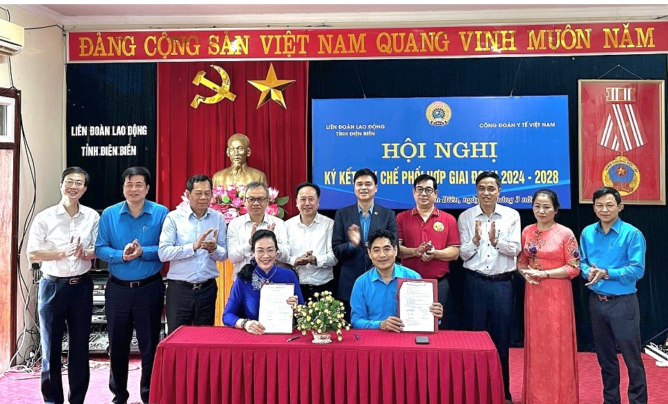 Công đoàn Y tế Việt Nam và LĐLĐ tỉnh Điện Biên ký Quy chế phối hợp
