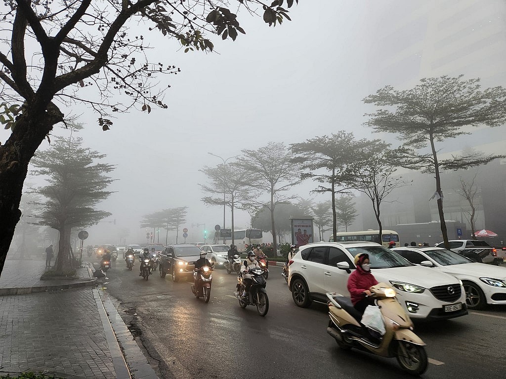 Vì sao chất lượng không khí ở Hà Nội thường kém theo mùa?
