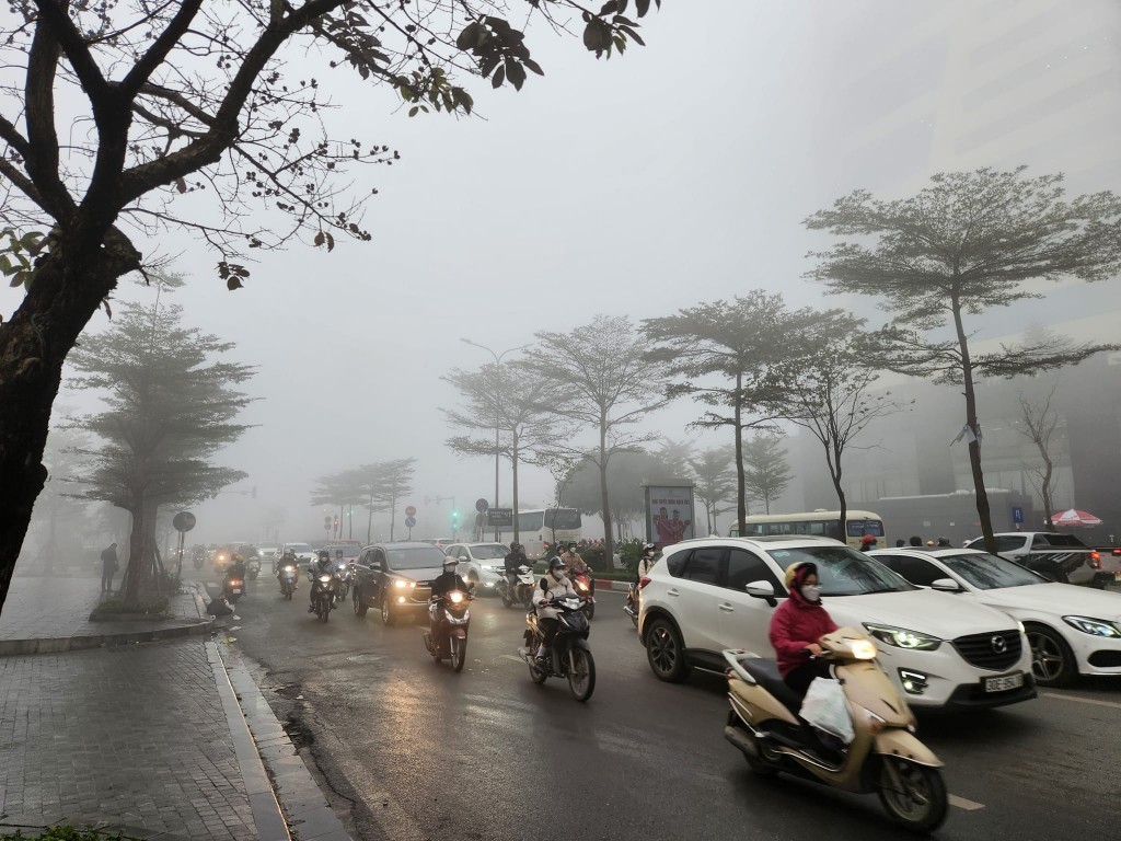 Dự báo thời tiết Hà Nội ngày 23/3: Sáng có mưa phùn và sương mù, trời lạnh về đêm