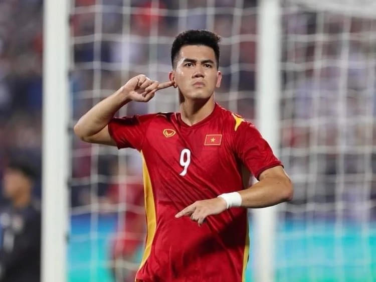 Công Phượng, Tiến Linh trở lại đội tuyển bóng đá Việt Nam