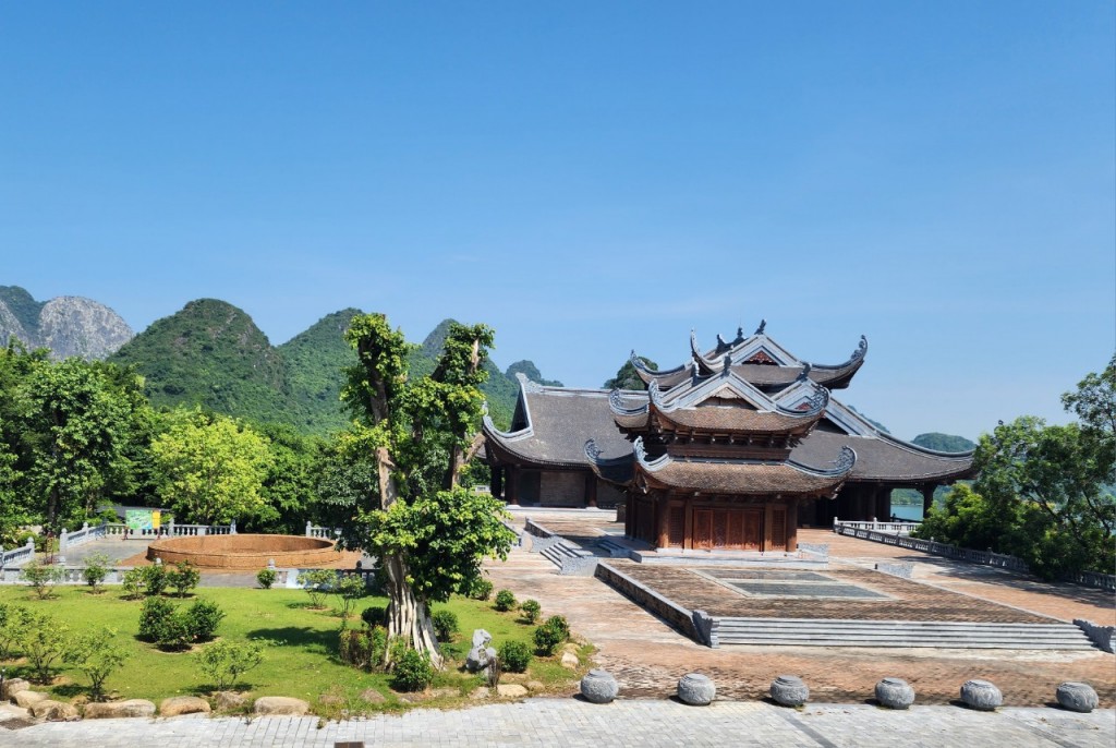 Khám phá nét đẹp tâm linh, văn hóa Việt tại chùa Tam Chúc