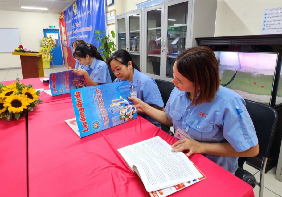 Ra mắt Điểm sinh hoạt văn hóa công nhân tại Công ty TNHH SWCC Showa Việt Nam