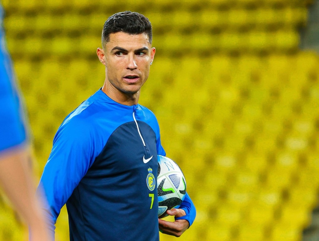 Bồ Đào Nha và Thụy Điển: Cristiano Ronaldo bị “gạch tên” trước trận đấu