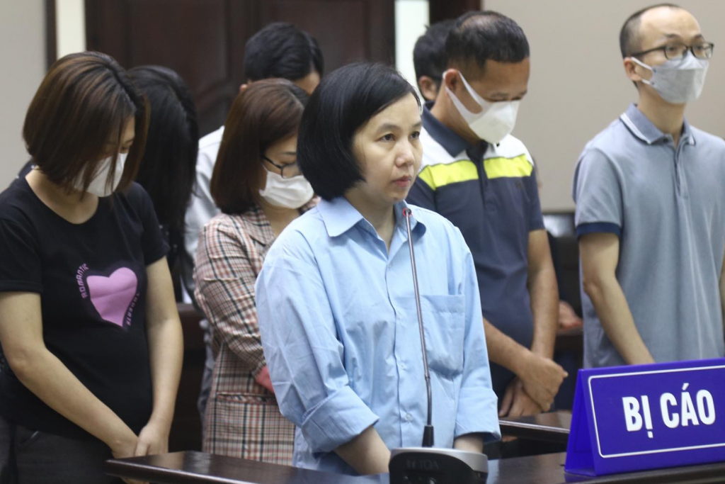 "Siêu lừa" Nguyễn Thị Hà Thành xin giảm án, dùng cổ phần để khắc phục hậu quả