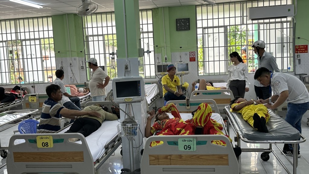 Bình Dương: 47 người nhập viện nghi bị ngộ độc thực phẩm sau khi ăn bánh mì, bánh bao