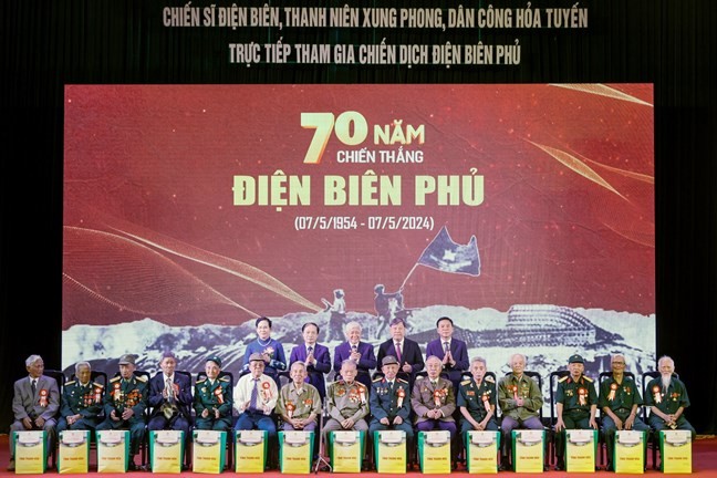 Gặp mặt, tri ân các chiến sĩ, TNXP, dân công hỏa tuyến tham gia Chiến dịch Điện Biên Phủ