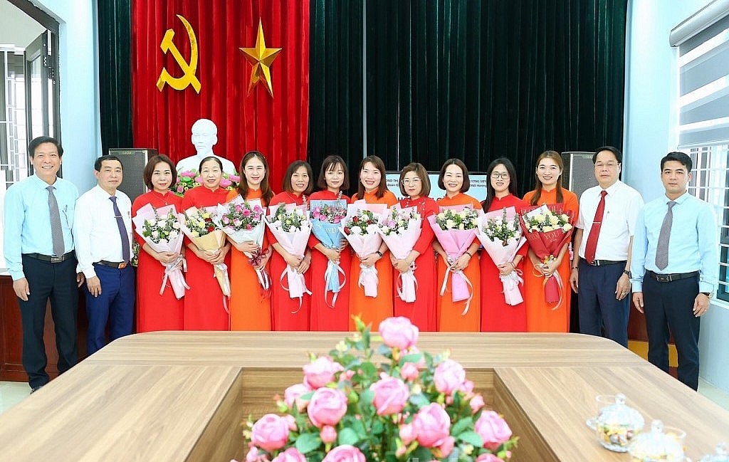 LĐLĐ huyện Phú Xuyên: Đẩy mạnh các phong trào thi đua trong CNVCLĐ