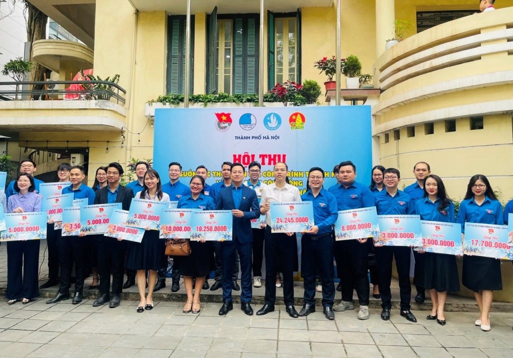 Các cơ sở Đoàn ủng hộ nguồn lực thực hiện các công trình thanh niên vì cuộc sống cộng đồng và Quỹ vì biển, đảo Việt Nam năm 2024.