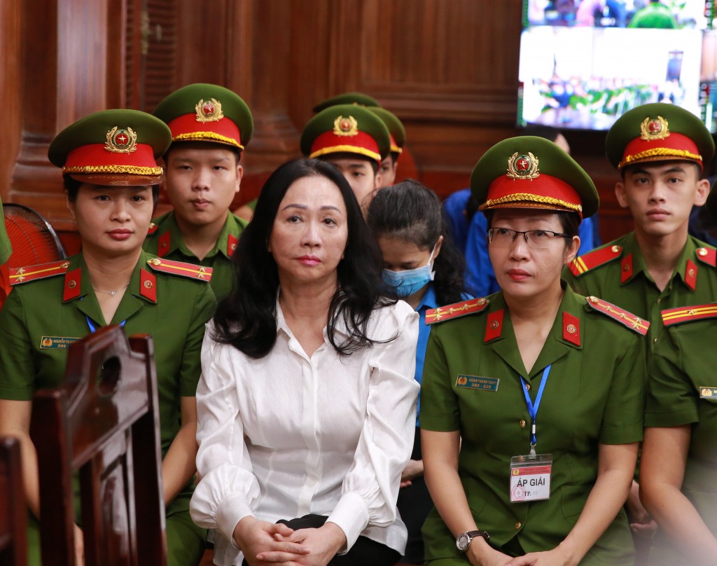 Tòa án kiến nghị nhiều vấn đề trong vụ án Trương Mỹ Lan và đồng phạm