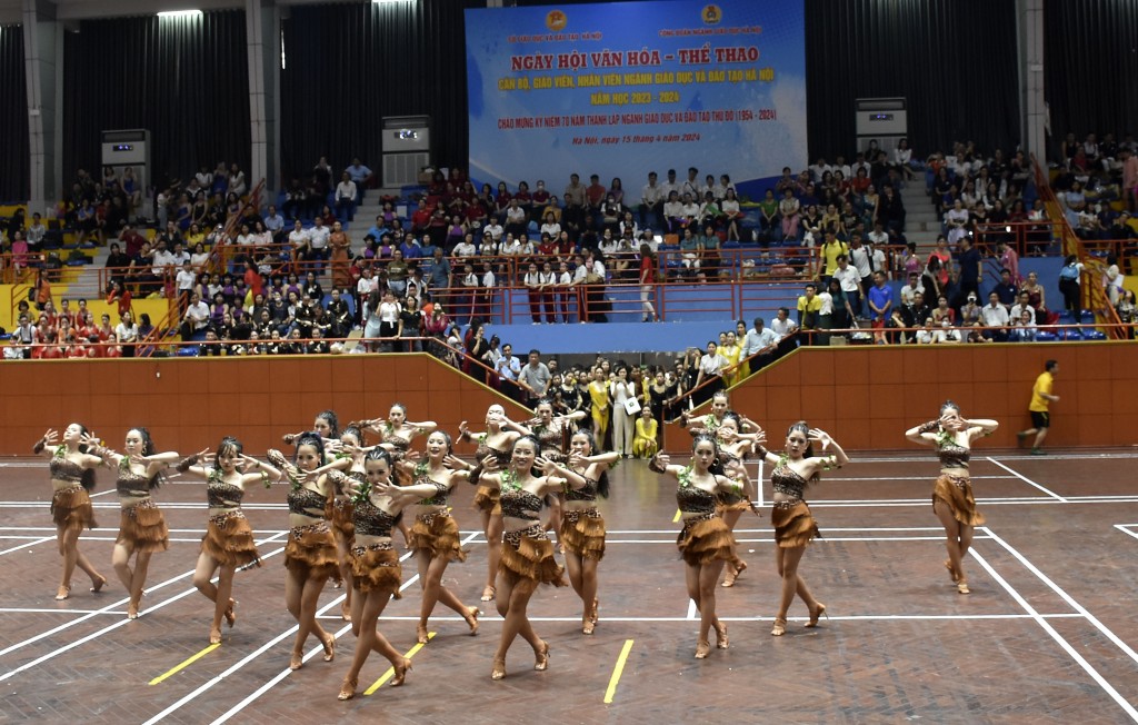 Gần 1.700 nhà giáo Hà Nội tranh tài tại Ngày hội Văn hóa - Thể thao
