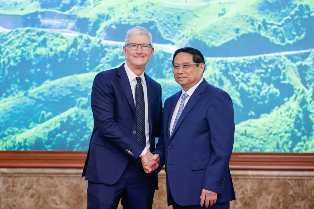 Thủ tướng Phạm Minh Chính đề nghị Apple coi Việt Nam là cứ điểm sản xuất toàn cầu