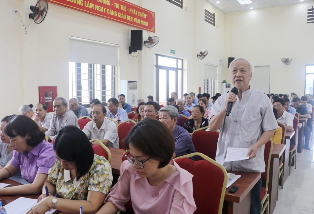 Đại biểu Quốc hội tiếp xúc cử tri thị xã Sơn Tây trước kỳ họp thứ 7, Quốc hội khóa XV