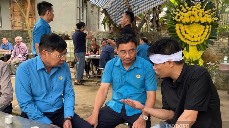 Lãnh đạo Tổng LĐLĐ Việt Nam kịp thời thăm viếng nạn nhân trong vụ tai nạn lao động ở Yên Bái