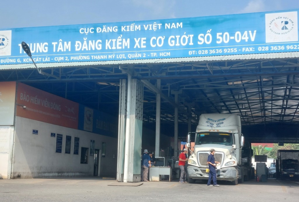 TP.HCM: Phòng tránh ùn tắc tại các trung tâm đăng kiểm