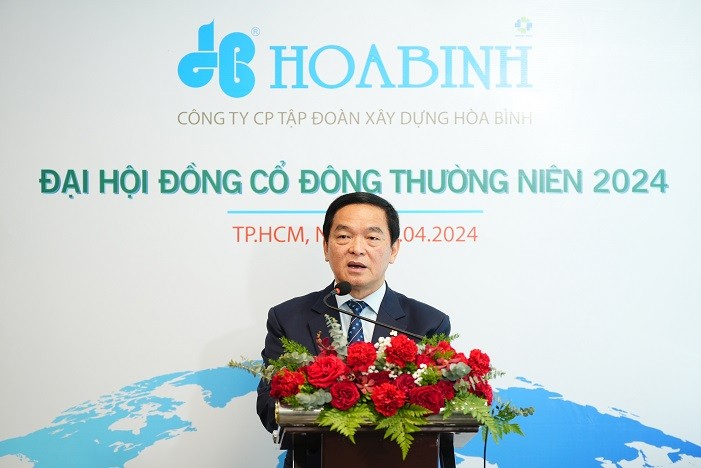Ông Lê Viết Hải – Chủ tịch HĐQT Công ty CP Tập đoàn Xây dựng Hòa Bình phát biểu tại sự kiện