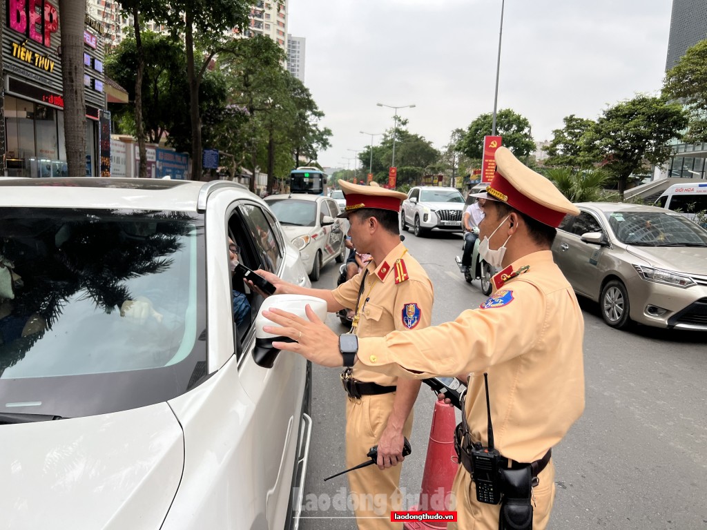 Cảnh sát giao thông huy động hơn 19.600 lượt tổ công tác đảm bảo an toàn giao thông dịp nghỉ lễ