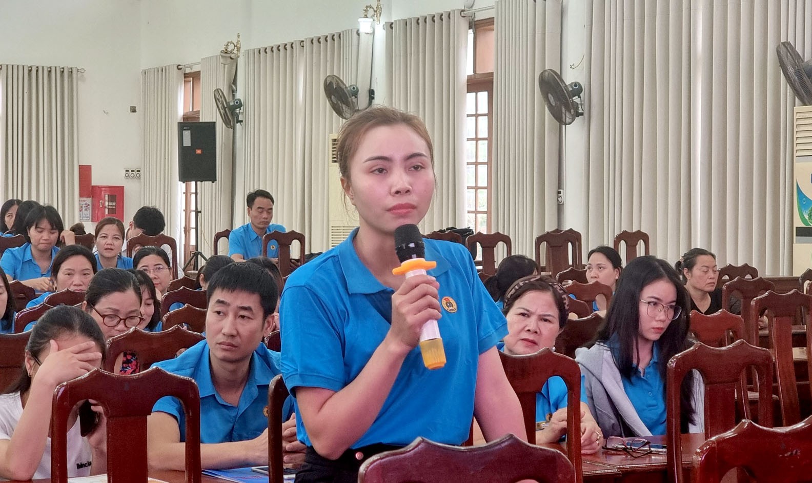 TRỰC TUYẾN HÌNH ẢNH: Sức khỏe và an toàn lao động tại nơi làm việc