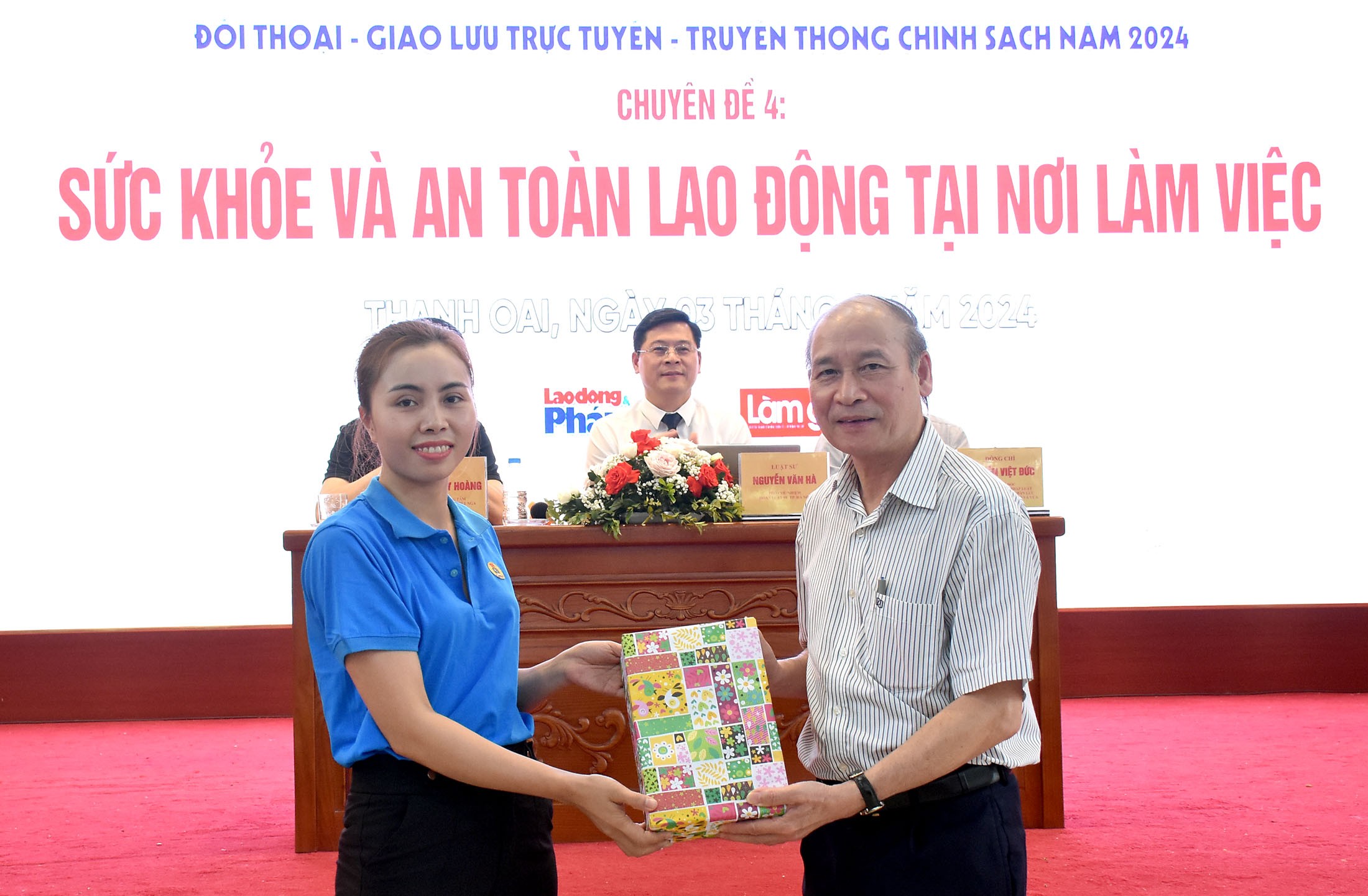 TRỰC TUYẾN HÌNH ẢNH: Sức khỏe và an toàn lao động tại nơi làm việc