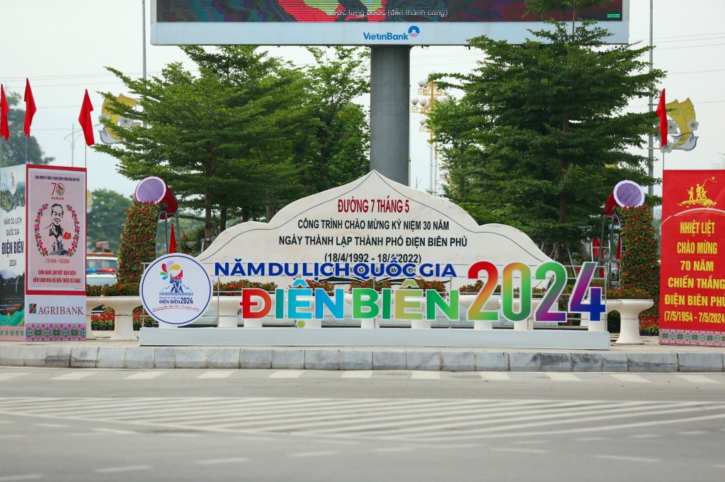 Người dân Điện Biên háo hức đón chờ Lễ kỷ niệm 70 năm Chiến thắng Điện Biên Phủ