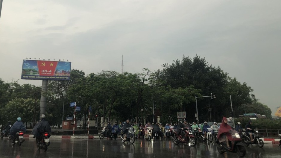 Dự báo thời tiết ngày 9/5: Hà Nội tiếp tục có mưa rào và dông, cục bộ có mưa to