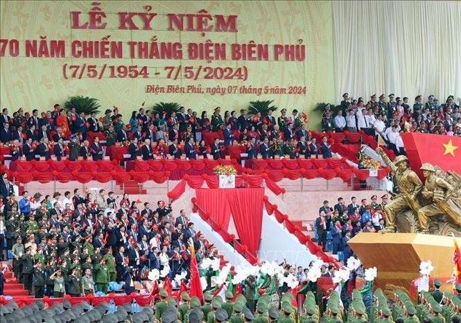 Tổ chức trọng thể Lễ diễu binh, diễu hành kỷ niệm 70 năm Chiến thắng Điện Biên Phủ
