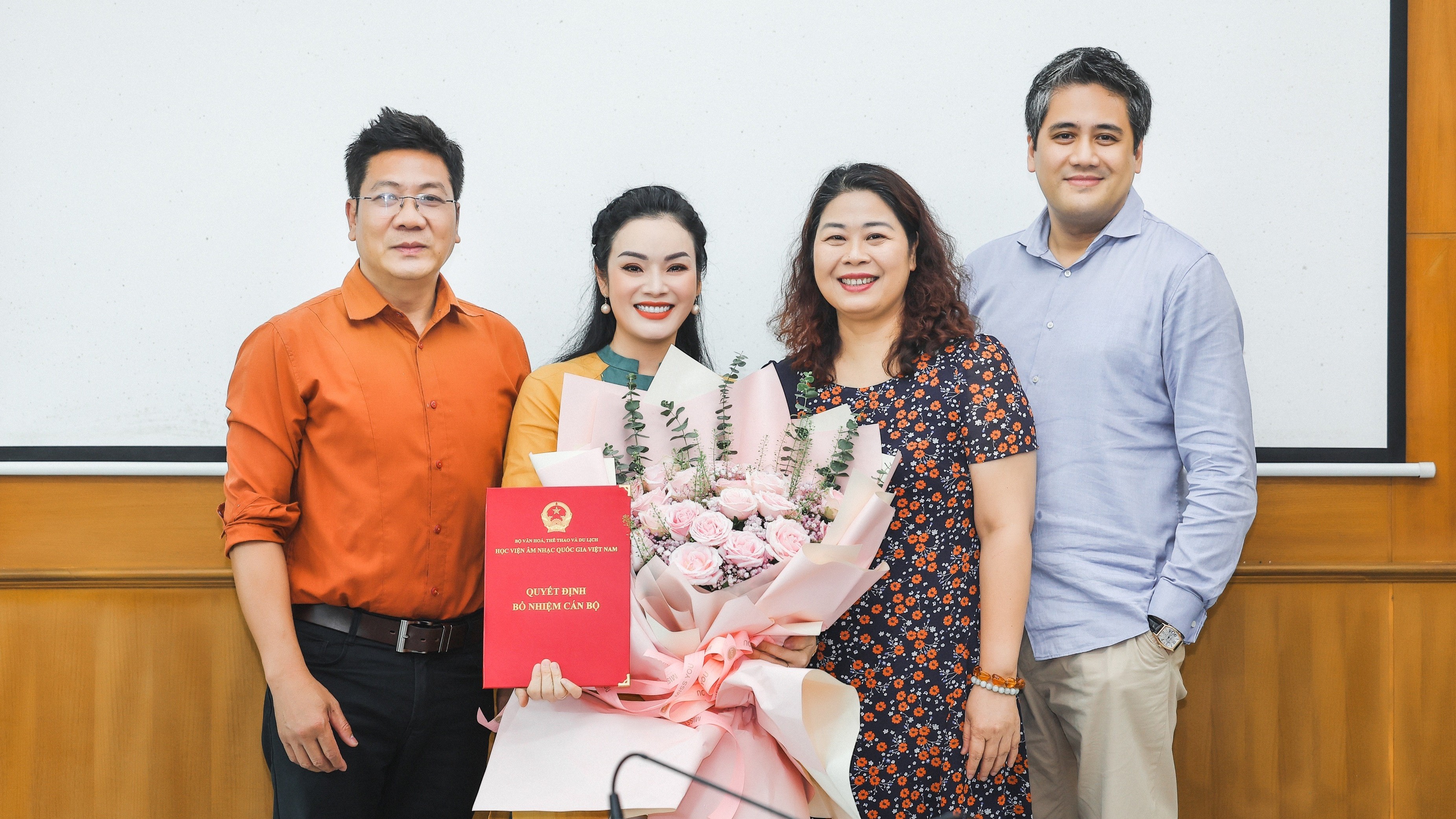 NSƯT Tân Nhàn được bổ nhiệm Trưởng khoa Thanh nhạc Học viện Âm nhạc Quốc gia Việt Nam